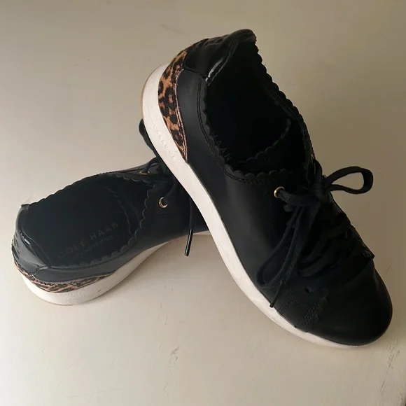 Cole Haan black/leopard tennis shoes size 7.5 - Picture 2 of 4